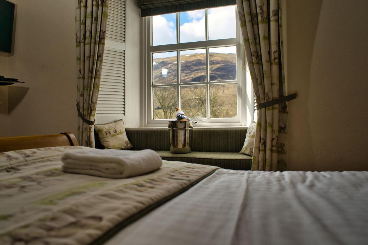 Glen Clova Hotel & Luxury Lodges Millton of Clova Exterior photo