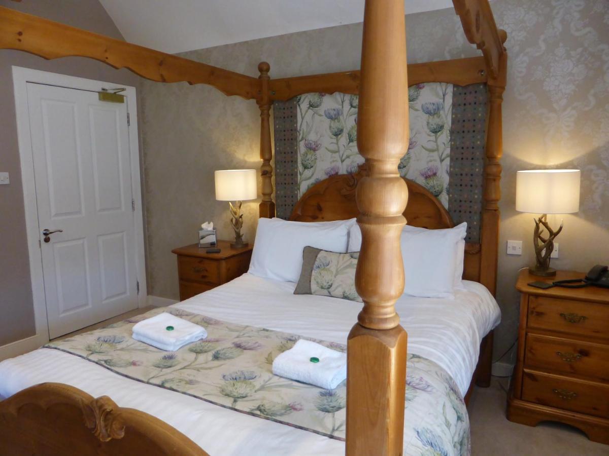 Glen Clova Hotel & Luxury Lodges Millton of Clova Exterior photo